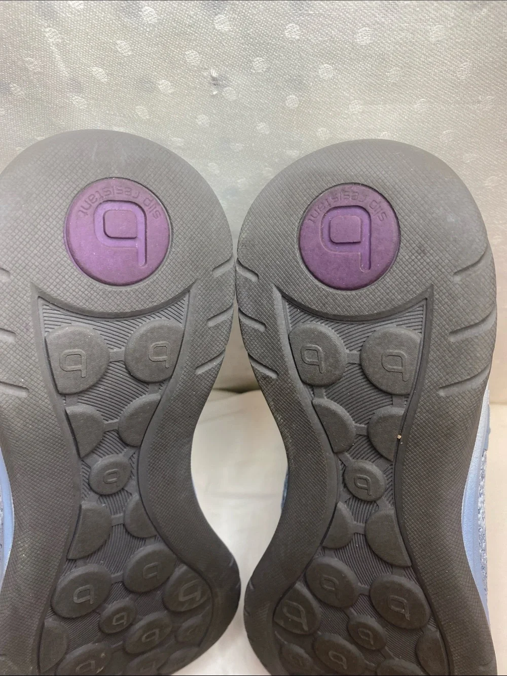 Womens Bionica tennis shoes blue size 10M